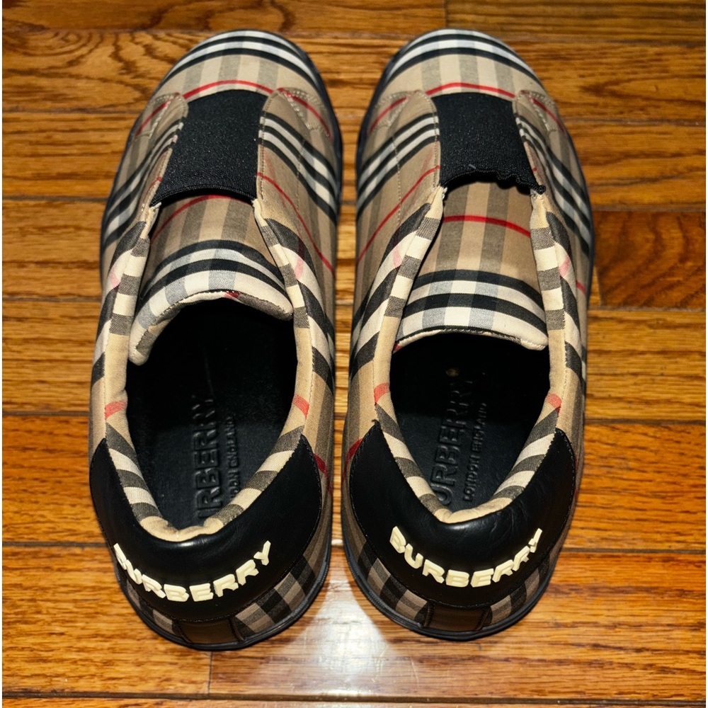 Burberry Slip On Shoes - Picture 5 of 5